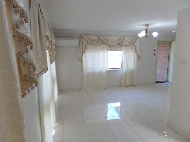 13 Esperance st, Wakeley NSW 2176