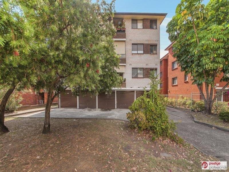 9/16 DRUMMOND, Warwick Farm NSW 2170