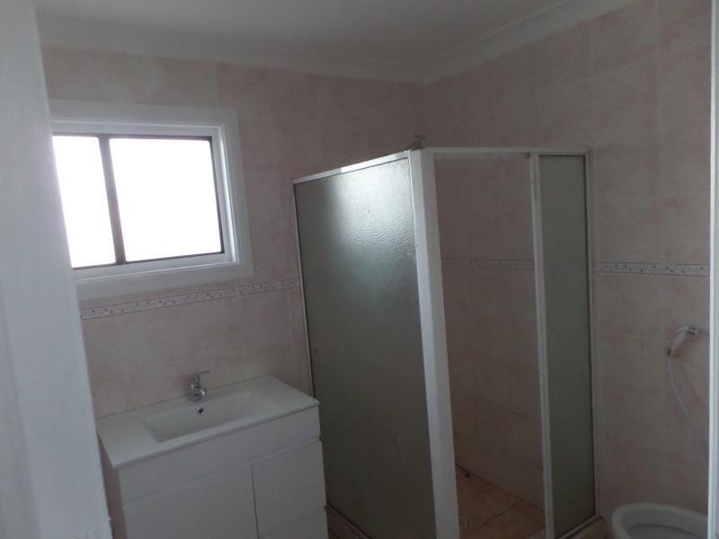 52A GRANVILLE ST, Fairfield NSW 2165