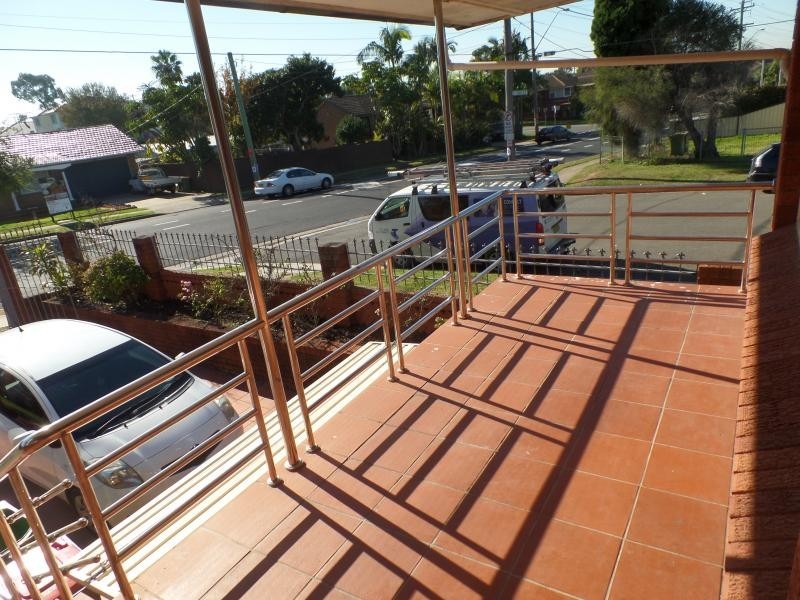 POLDING ST, Fairfield West NSW 2165