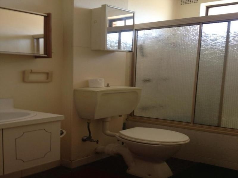 34 REMEMBRANCE AVE, Warwick Farm NSW 2170