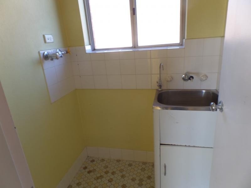 FRANCIS STREET, Fairfield NSW 2165
