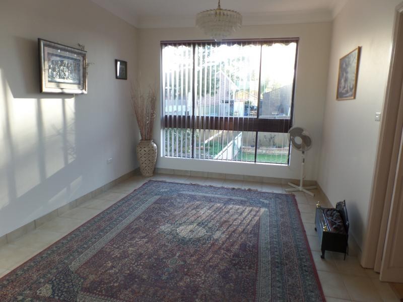 , Prairiewood NSW 2176