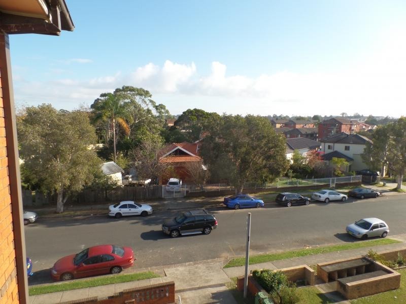 LACKEY ST, Fairfield NSW 2165