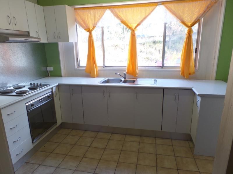 river ave, Fairfield East NSW 2165