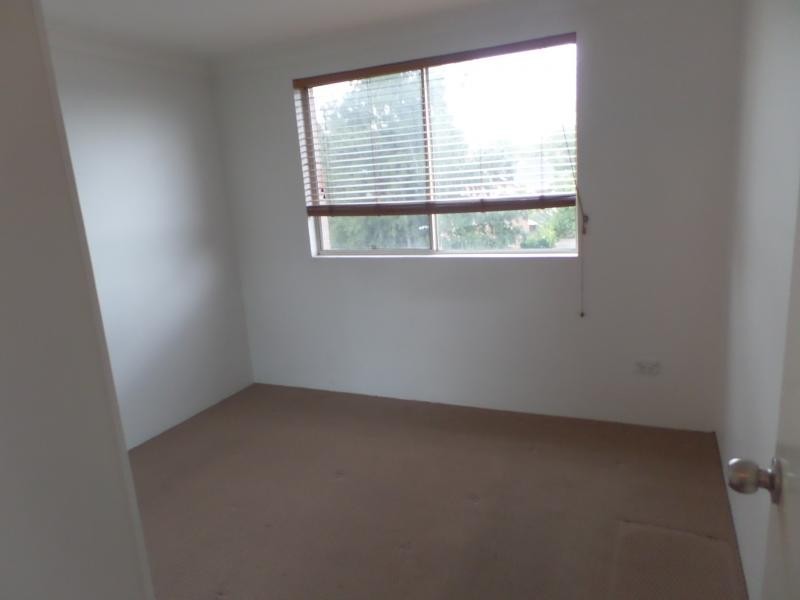 HARDY STREET, Fairfield NSW 2165