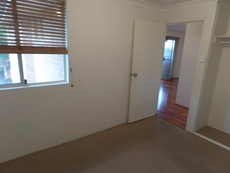HARDY STREET, Fairfield NSW 2165
