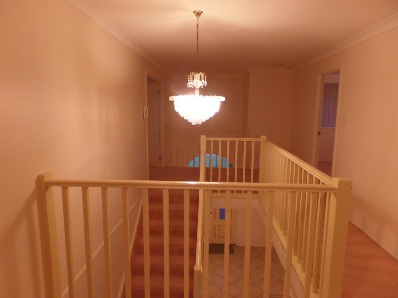 BRONTE CL, West Hoxton NSW 2171