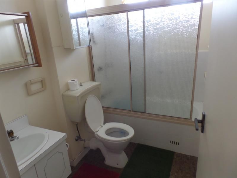 REMEMBRANCE AVE, Warwick Farm NSW 2170