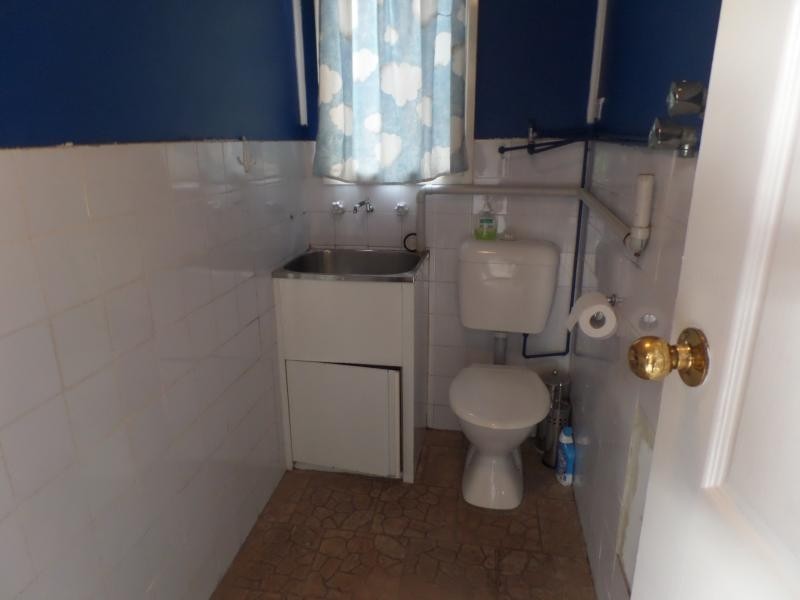 PARKER ST, Fairfield West NSW 2165