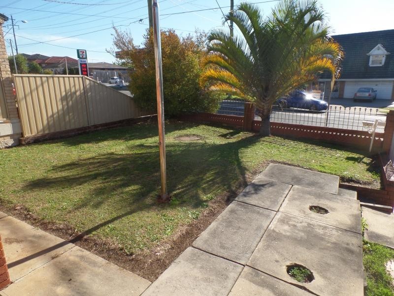 Polding st, Fairfield West NSW 2165