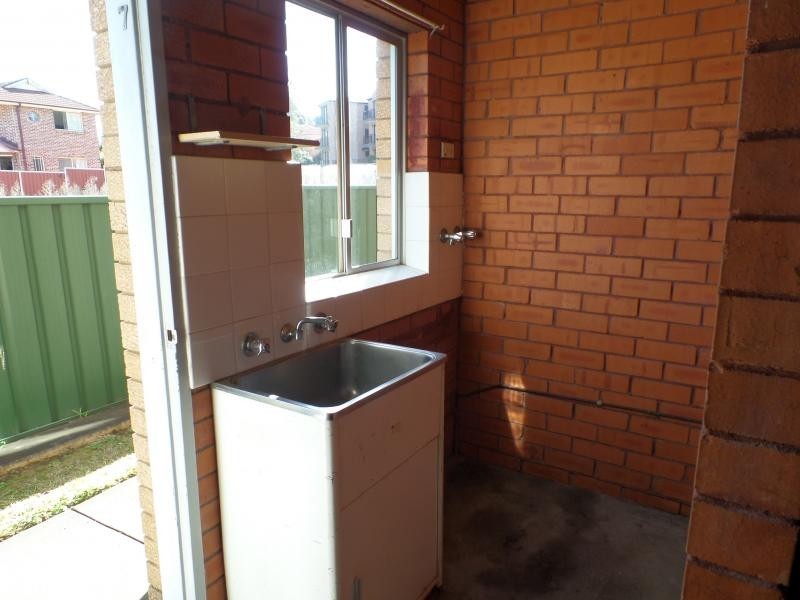 NELSON ST, Fairfield NSW 2165