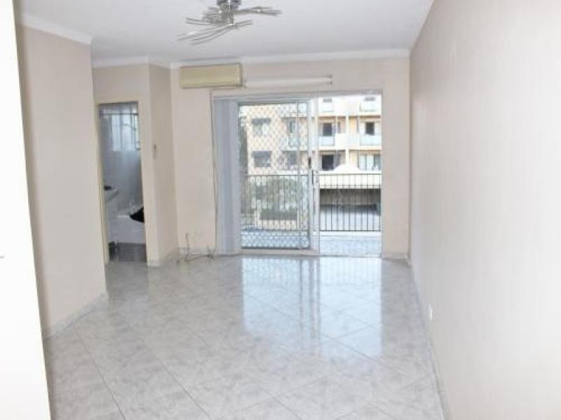 77 HARRIS STREET, Fairfield NSW 2165