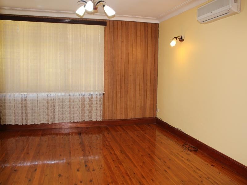 GIPPS STREET, Smithfield NSW 2164