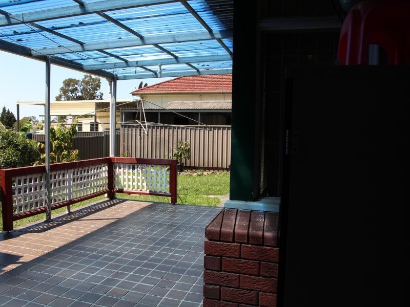 GIPPS STREET, Smithfield NSW 2164