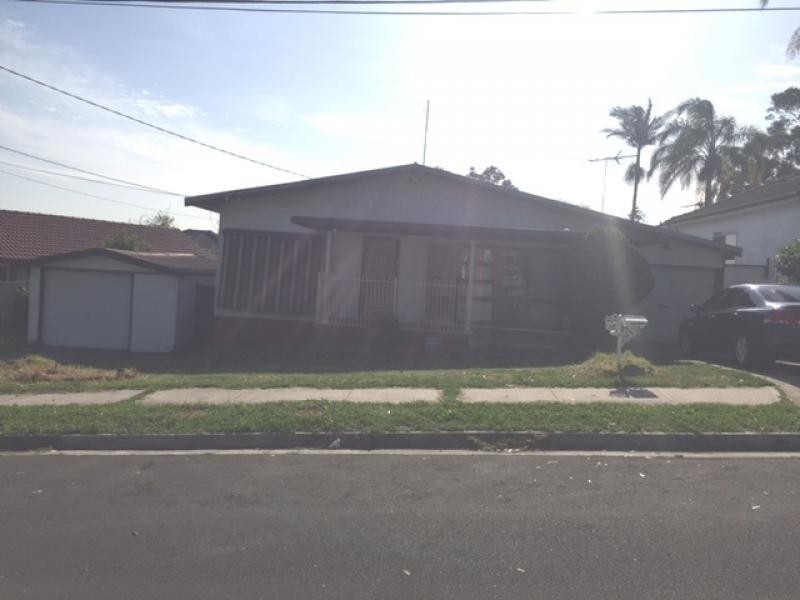 WARRUMBUNGLE STREET, Fairfield West NSW 2165