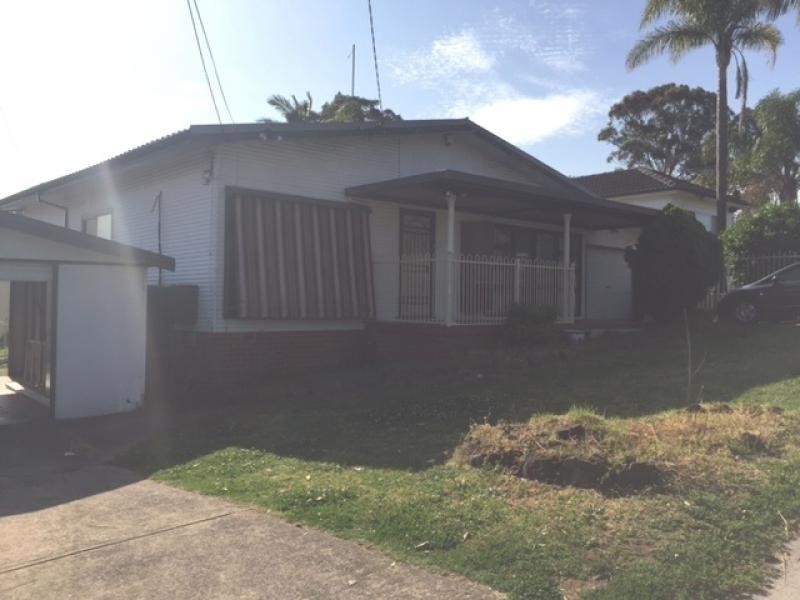 WARRUMBUNGLE STREET, Fairfield West NSW 2165