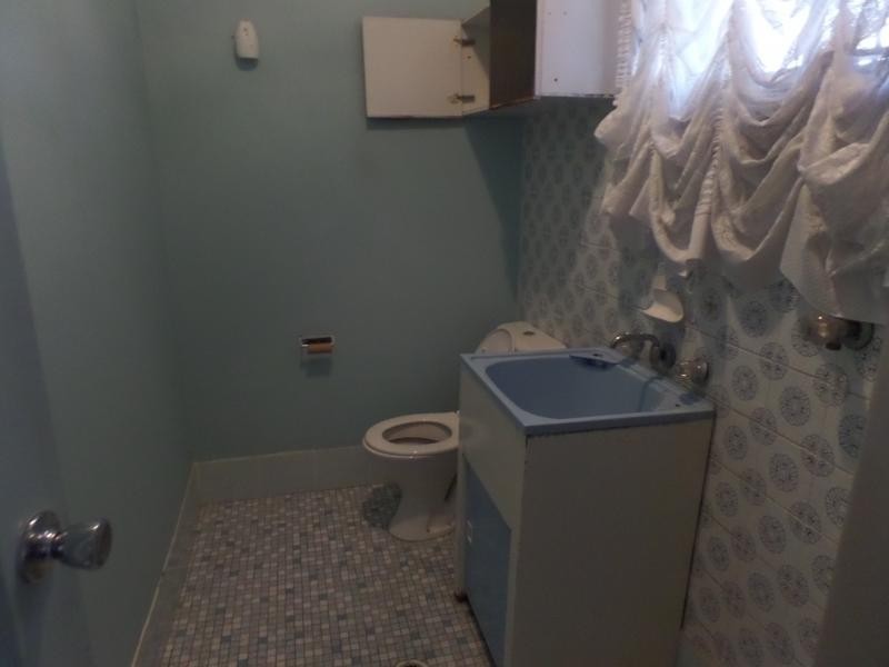 AVISFORD ST, Fairfield NSW 2165