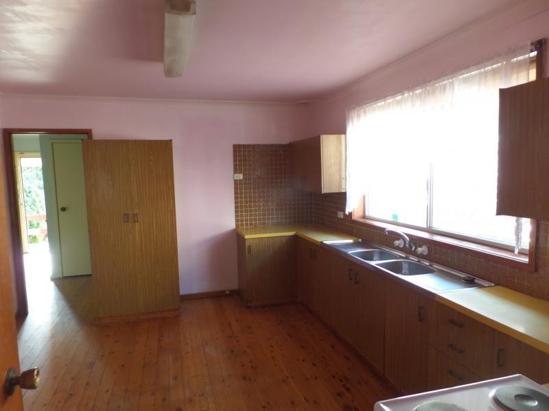 Phyllis Street, Minto NSW 2566