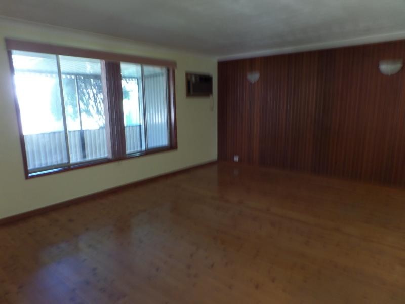 Phyllis Street, Minto NSW 2566