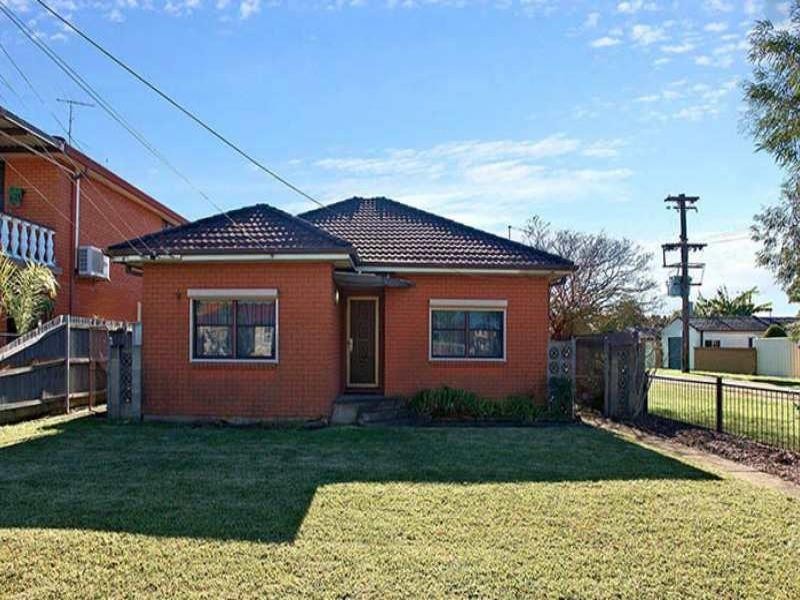 Earl Street, Canley Heights NSW 2166