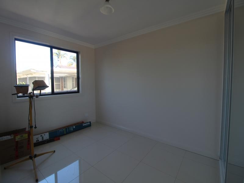 MOHAWK CR, Greenfield Park NSW 2176