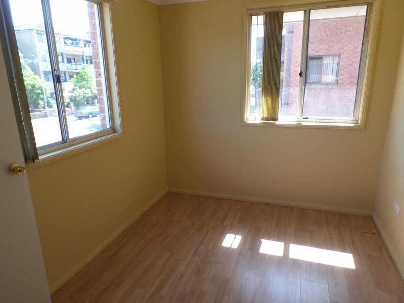 HARRIS STREET, Fairfield NSW 2165