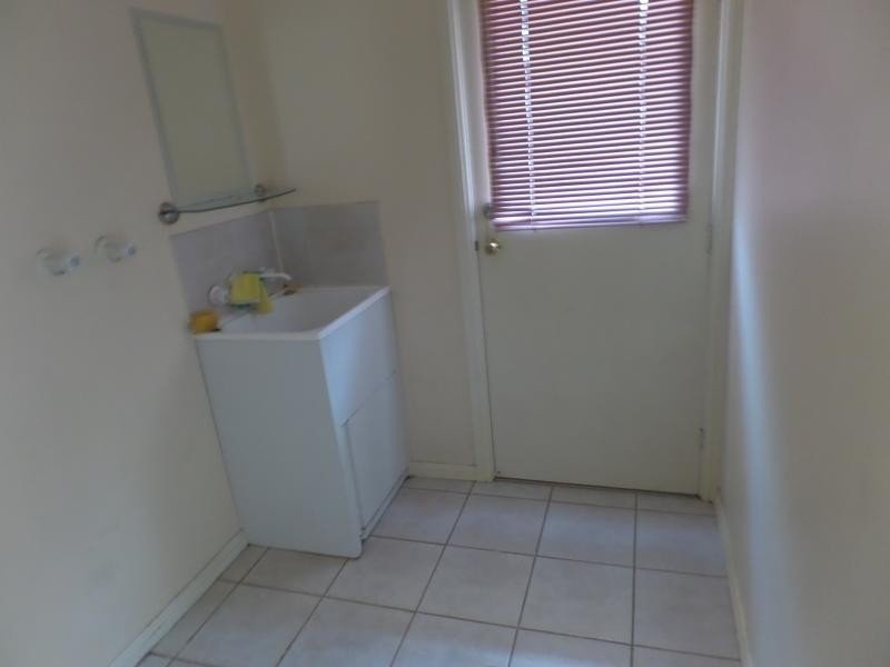 , Fairfield West NSW 2165
