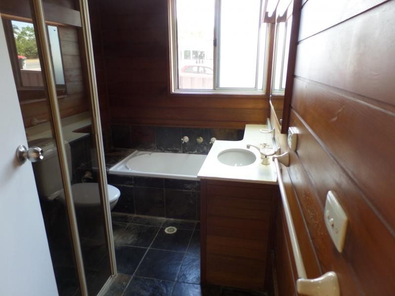 KING RD, Fairfield West NSW 2165