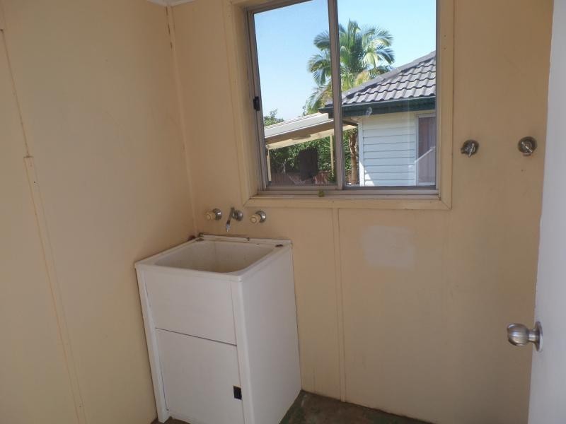 KING RD, Fairfield West NSW 2165