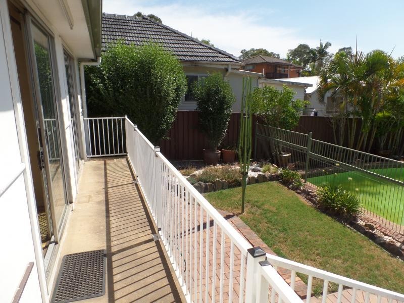 KING RD, Fairfield West NSW 2165