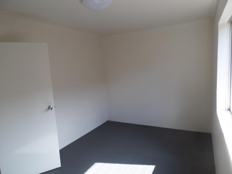 Hamilton Rd, Fairfield NSW 2165