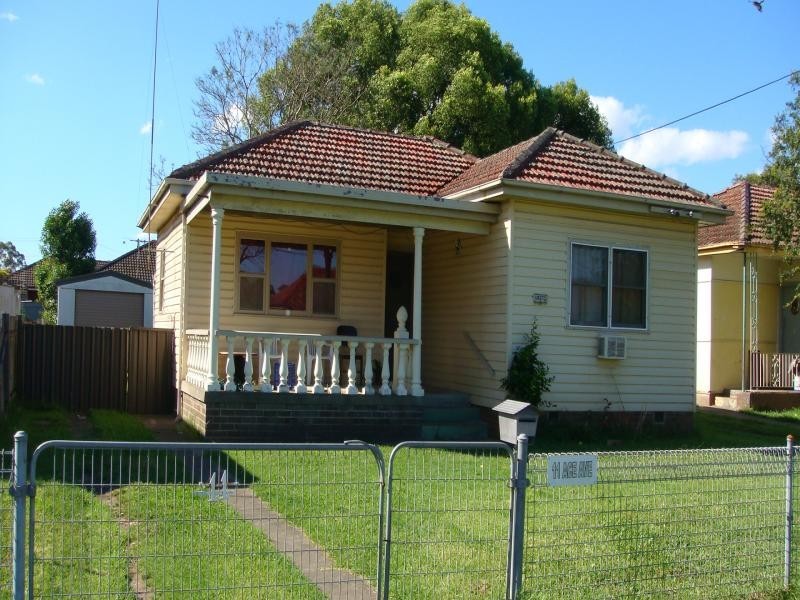 ACE AVENUE, Fairfield NSW 2165