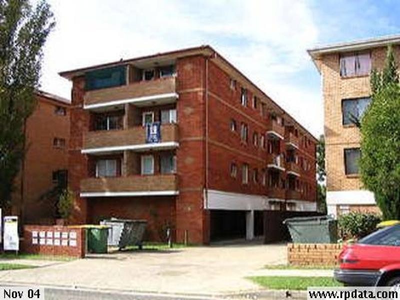 YORK ST, Fairfield NSW 2165
