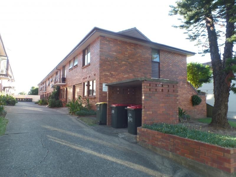 HARDY STREET, Fairfield NSW 2165