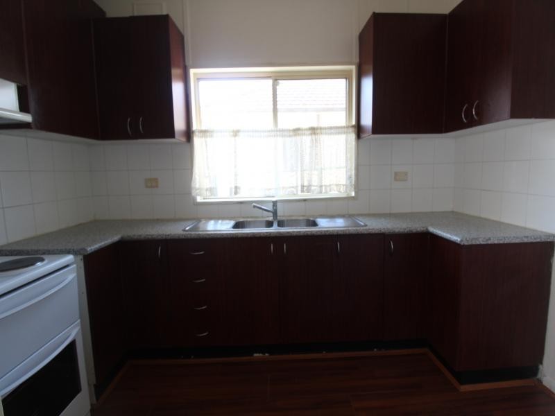 LATTY STREET, Fairfield NSW 2165