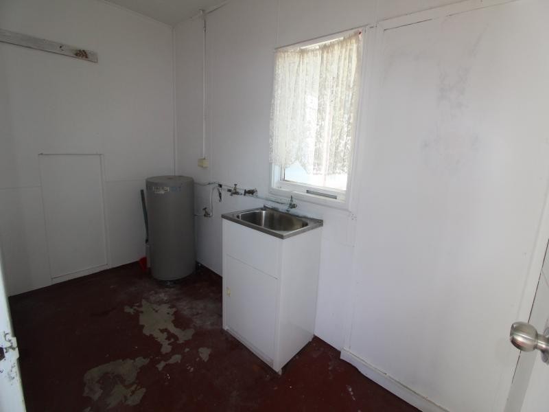 LATTY STREET, Fairfield NSW 2165