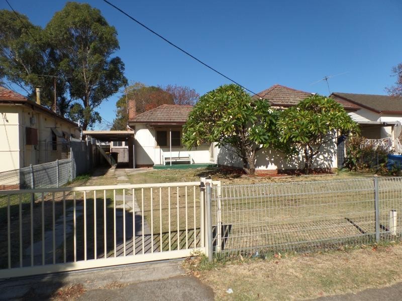 , Fairfield East NSW 2165