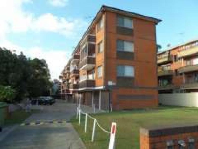 LACKEY STREET, Fairfield NSW 2165