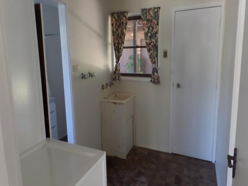 GOODSIR CLOSE, Rossmore NSW 2557