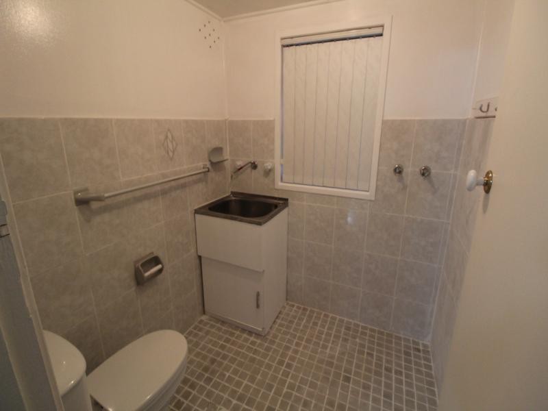 , Fairfield West NSW 2165