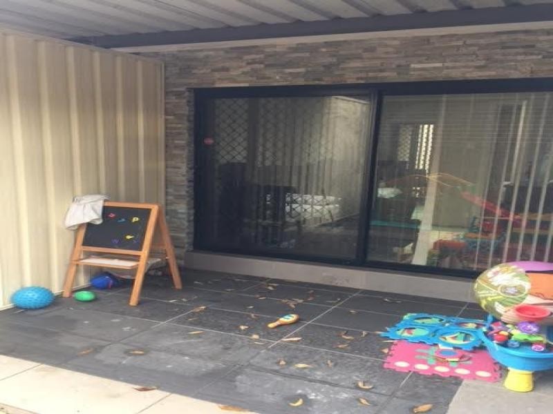 608 SMITHFIELD RD, Greenfield Park NSW 2176