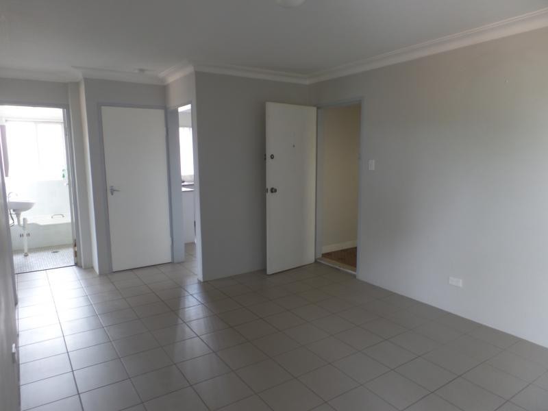 37 NELSON ST, Fairfield NSW 2165