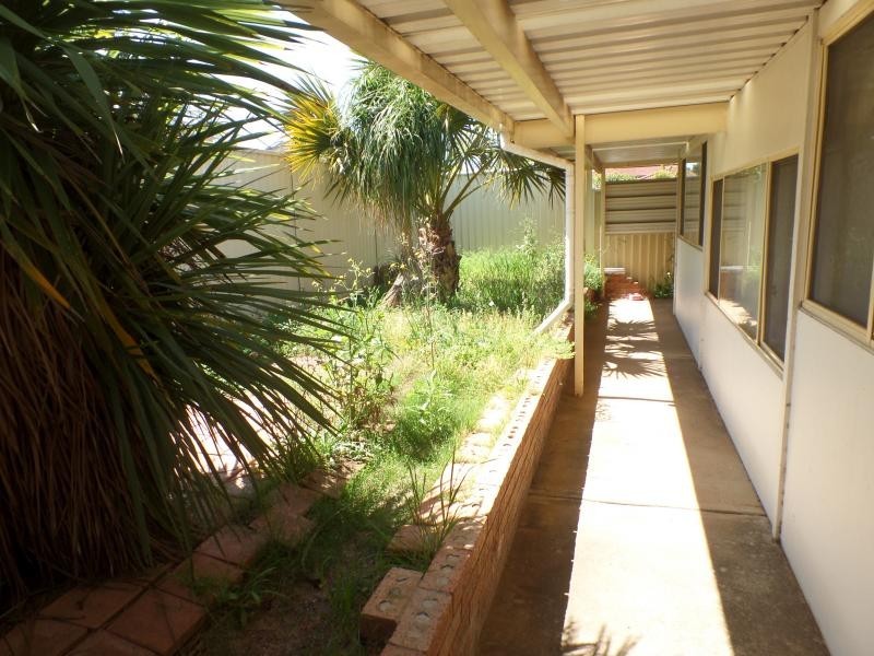 BLUFF STREET, Green Valley NSW 2168