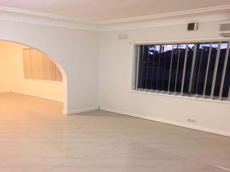 27A  Alexander Street, Smithfield NSW 2164