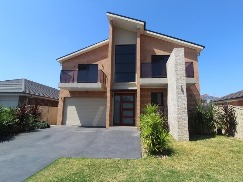 9 KEW ROAD, Hoxton Park NSW 2171