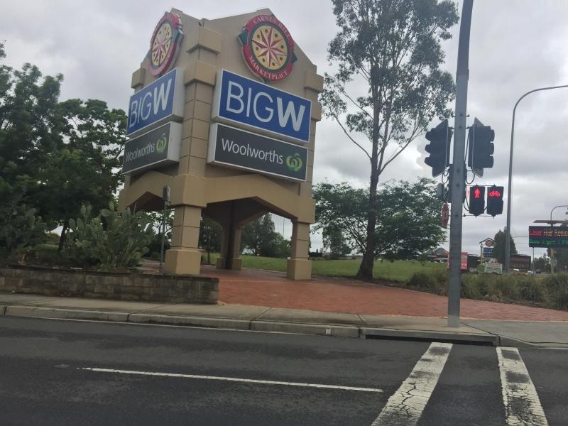 9 KEW ROAD, Hoxton Park NSW 2171