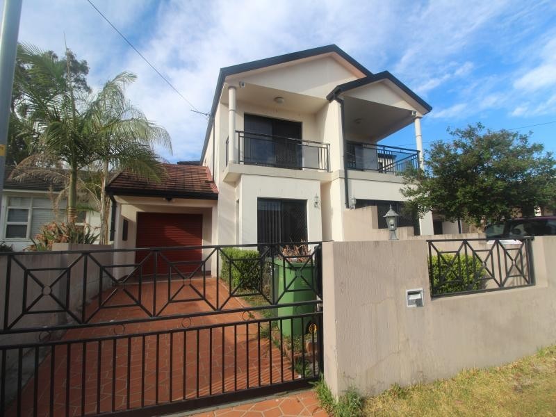 82 EVAN ST, Fairfield Heights NSW 2165