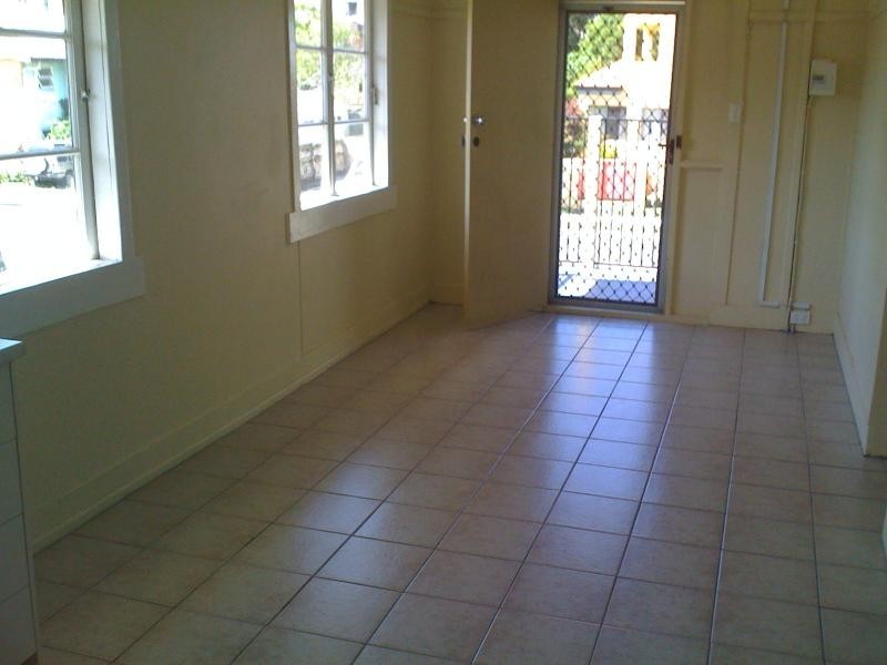 146 Frank St, Labrador QLD 4215