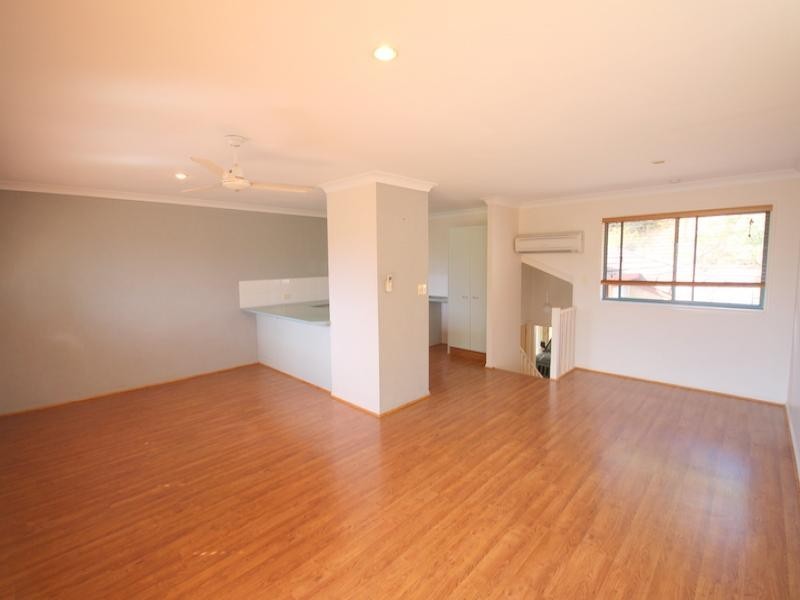 6 Crestridge Cres, Oxenford QLD 4210